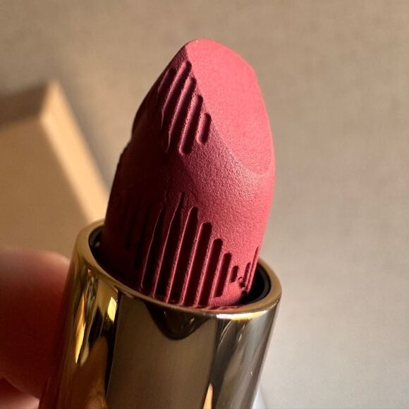 BURBERRY Kisses 38 Matte Rosewood Timeless Elegance - Picture 5 of 17